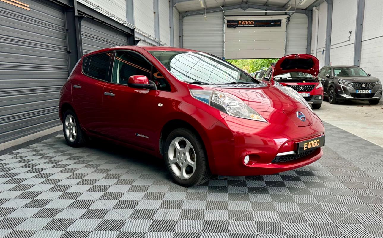 Nissan Leaf - ELECTRIC 110 24KWH ACENTA CAMERA