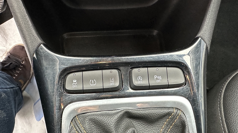 Opel Crossland X - 1.2I TURBO - 110 S&S INNOVATION