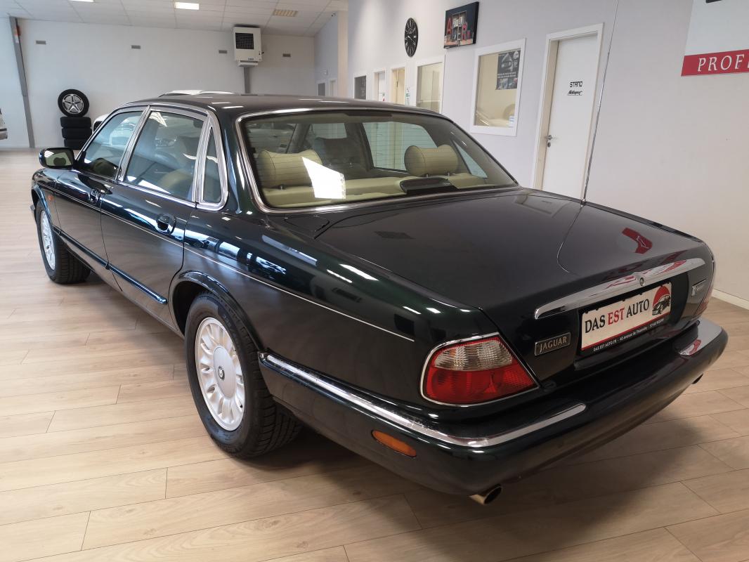 Jaguar XJ - XJ8 4.0 294 CH V8 SOVEREIGN