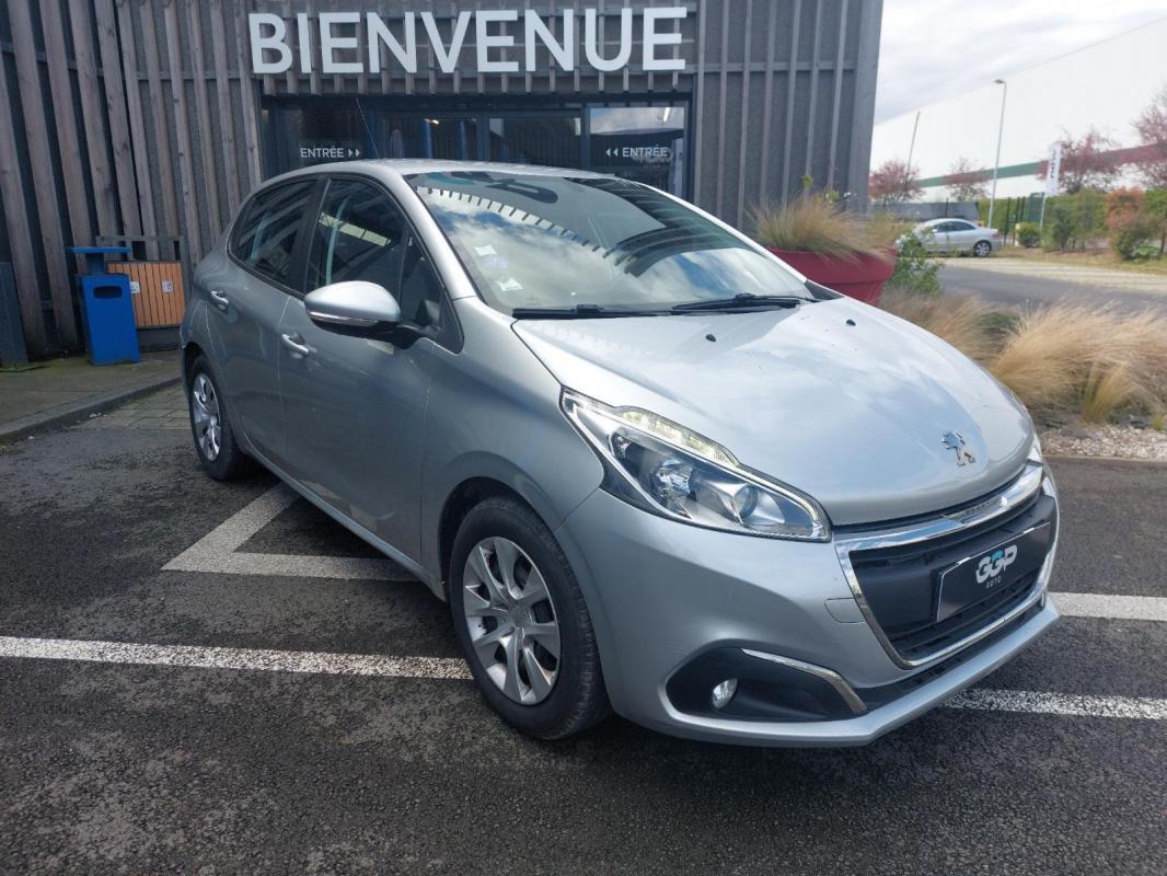 Peugeot 208 - BUSINESS 1.2 PureTech 82ch BVM5 Active